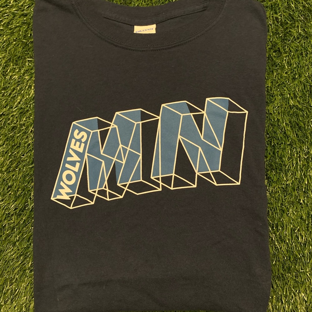 🏀 Minnesota Timberwolves Graphic Logo Tee